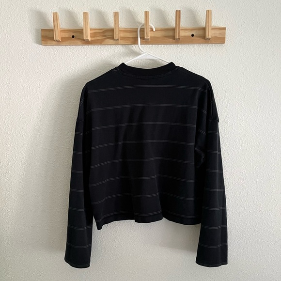 Women’s Nike Striped Long Sleeve Top S - Picture 2 of 3